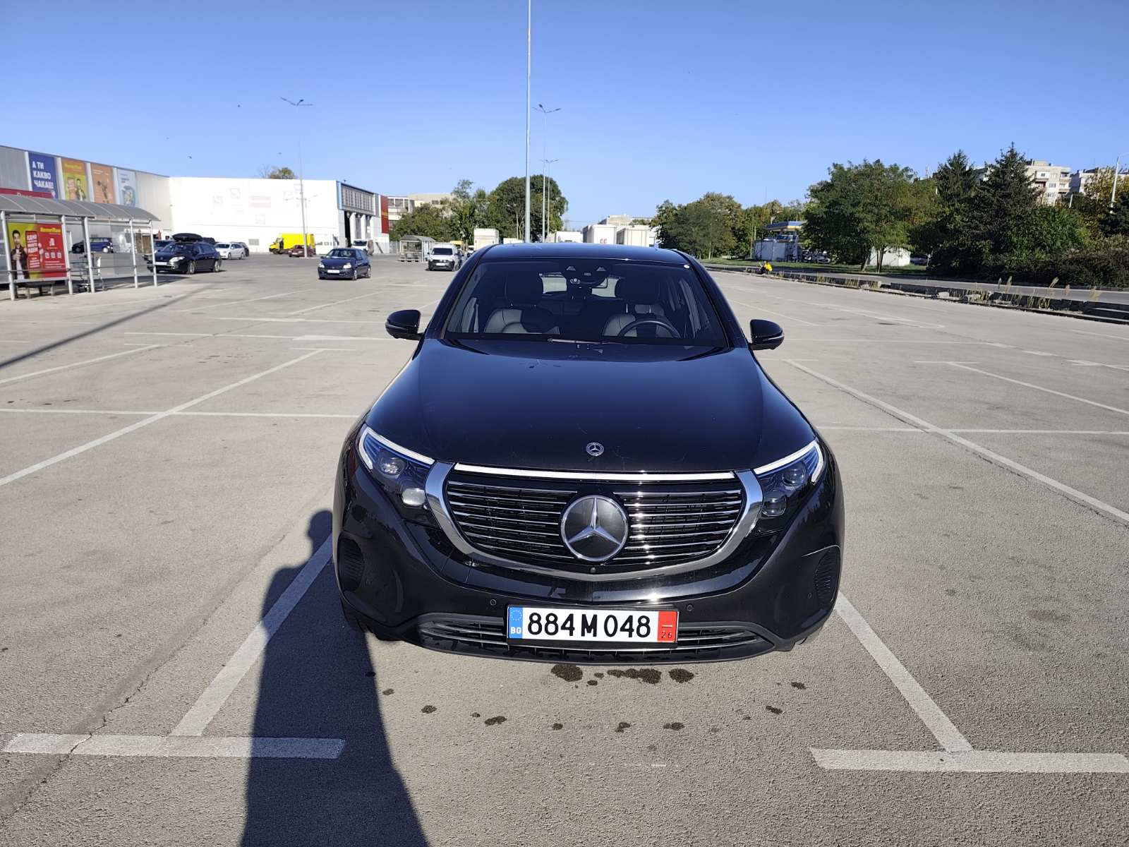 
								Mercedes Benz EQC full									