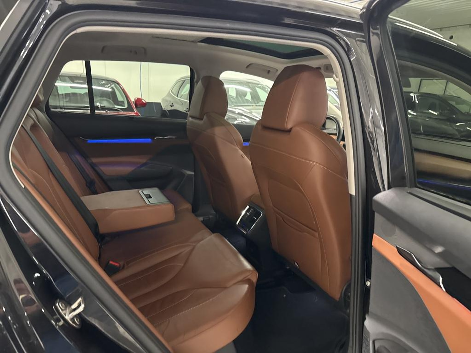 
								Skoda Enyaq 80 full									