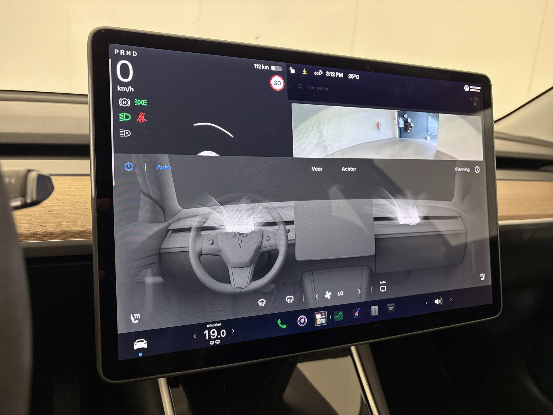 
								Tesla Model 3 SR+ FSD full									