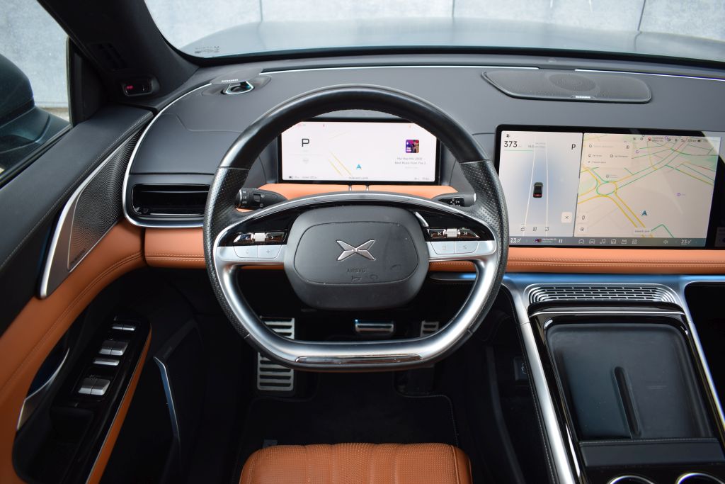 
								XPeng G9 Performance full									